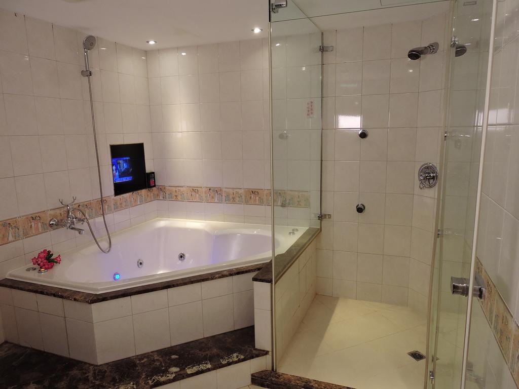 Edinburgh Motel Tainan Luaran gambar